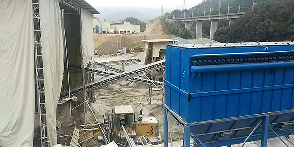 破碎机除尘器使用现场